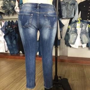 jeans da donna con decorazione in paillettes WSMC7056