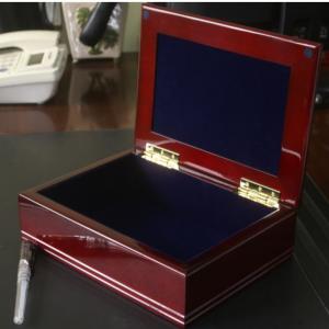 la scatola di piastrelle