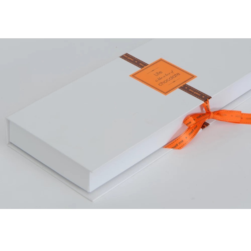 confezione regalo in cartone di lusso con stampa e dimensioni personalizzate
