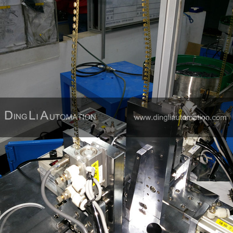 Avvitamento completamente automatico della macchina assemblatrice di morsettiere