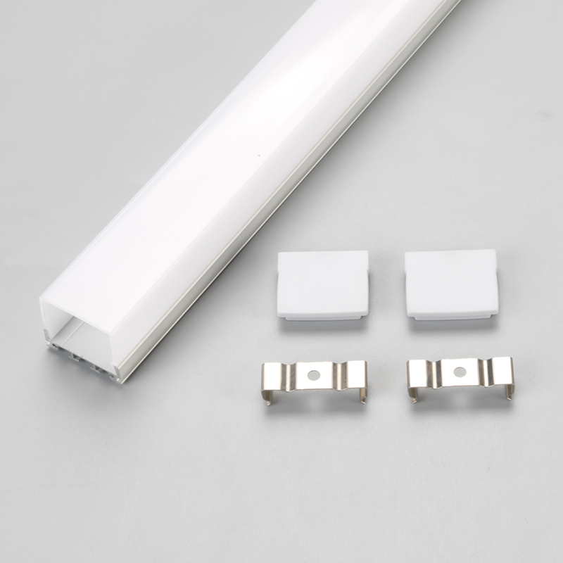 Ha portato I Profili di Alluminio e la fine del sistema di Canali, La PAC e con l'installazione di LED