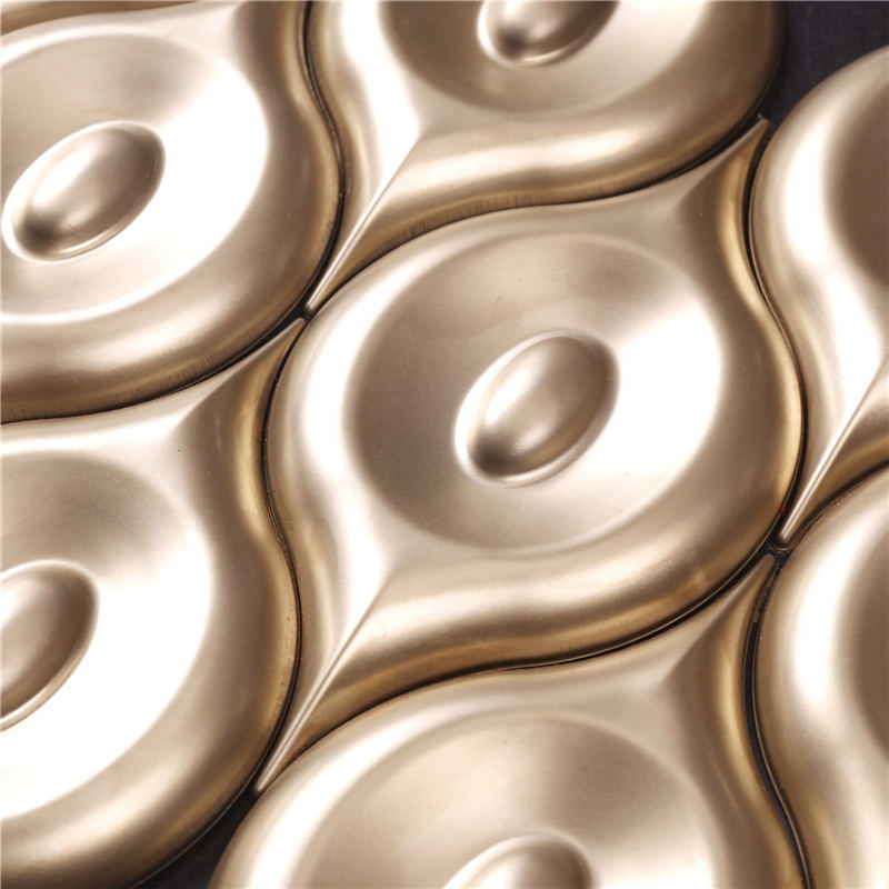 Piastrelle decorative con motivo 3D in metallo incantato