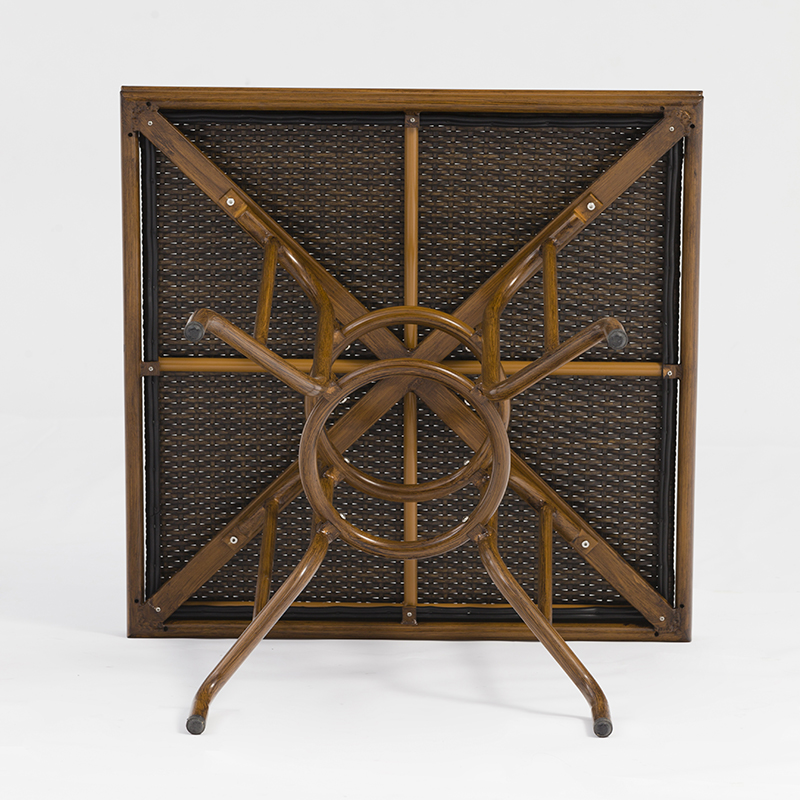 arredo tavolo quadrato in rattan in alluminio con finto bambù e vetro temperato