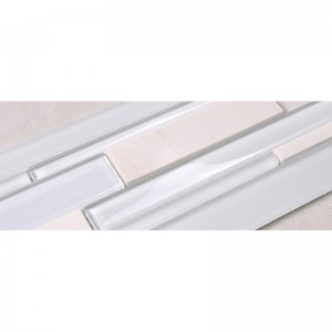 Mattonelle di mosaico di pietra della striscia del marmo della miscela di vetro bianco di prezzi di fabbrica per la parete di Backsplash della cucina