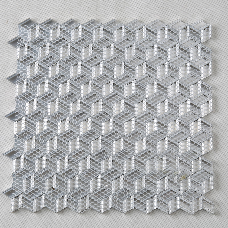 Mattonelle di mosaico di alluminio bianche di esagono di argento di forma di diamante di effetto 3D per la parete della decorazione
