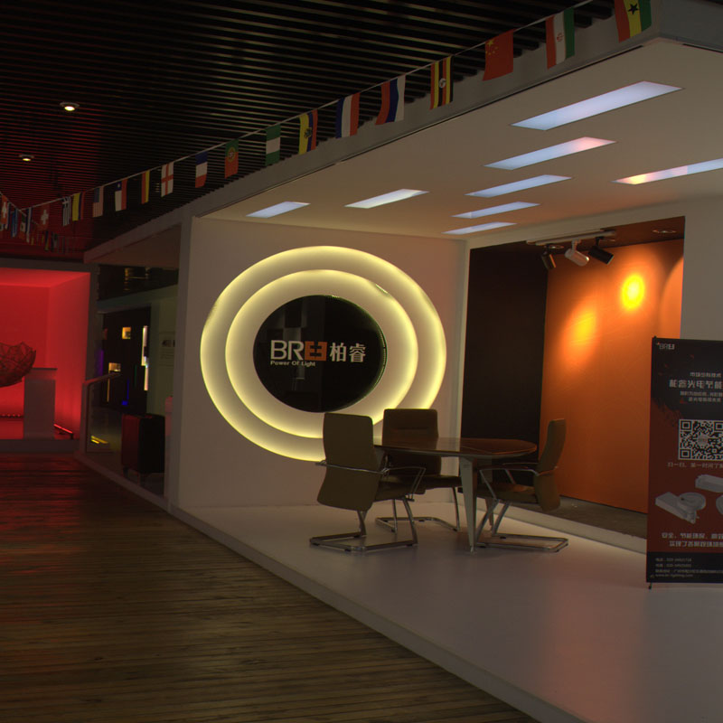 2018 show room di illuminazione BR