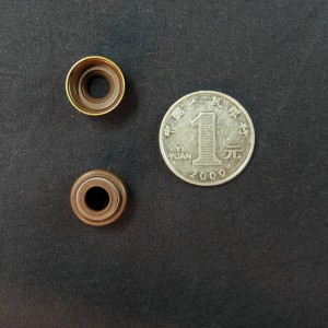 Guarnizioni stelo valvola in gomma FKM di alta qualità per auto Volvo