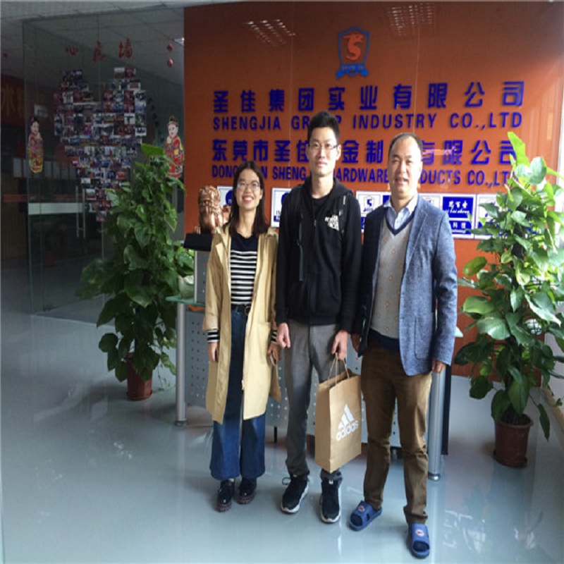 Visita al cliente giapponese di E-sigaretta Shengjia