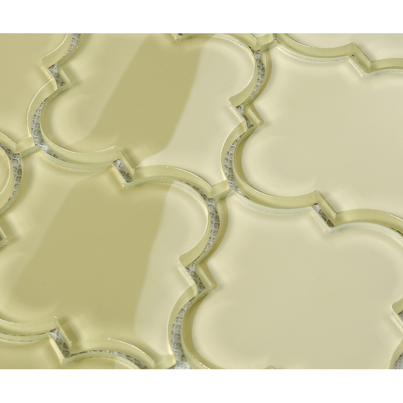 Mattonelle di mosaico del bagno della parete della stanza da bagno di vetro di Arabesque della lanterna gialla luminosa della lanterna