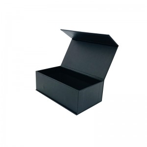 Contenitore di regalo grande su misura meravigliosamente avvolto