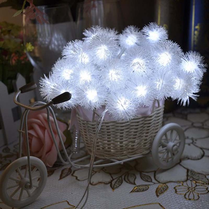 Luci a LED Pompon String Lights Colore Corda Luci Decorazioni per Natale / Festività / Matrimoni / Feste