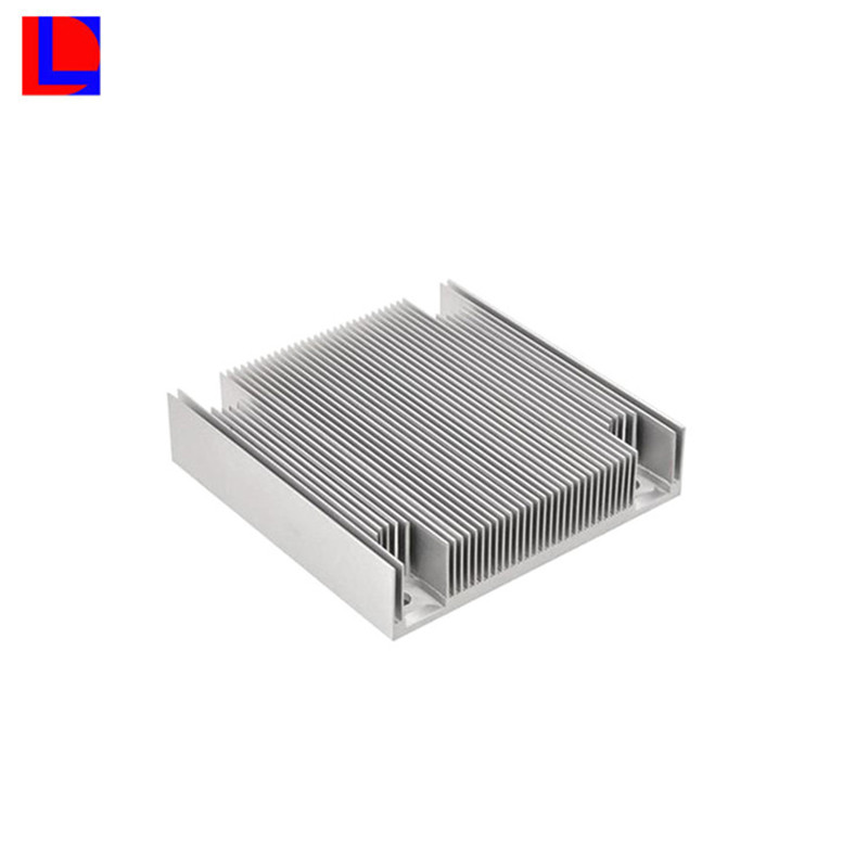 Dissipatore di calore in alluminio estruso di alta qualità / radiatore