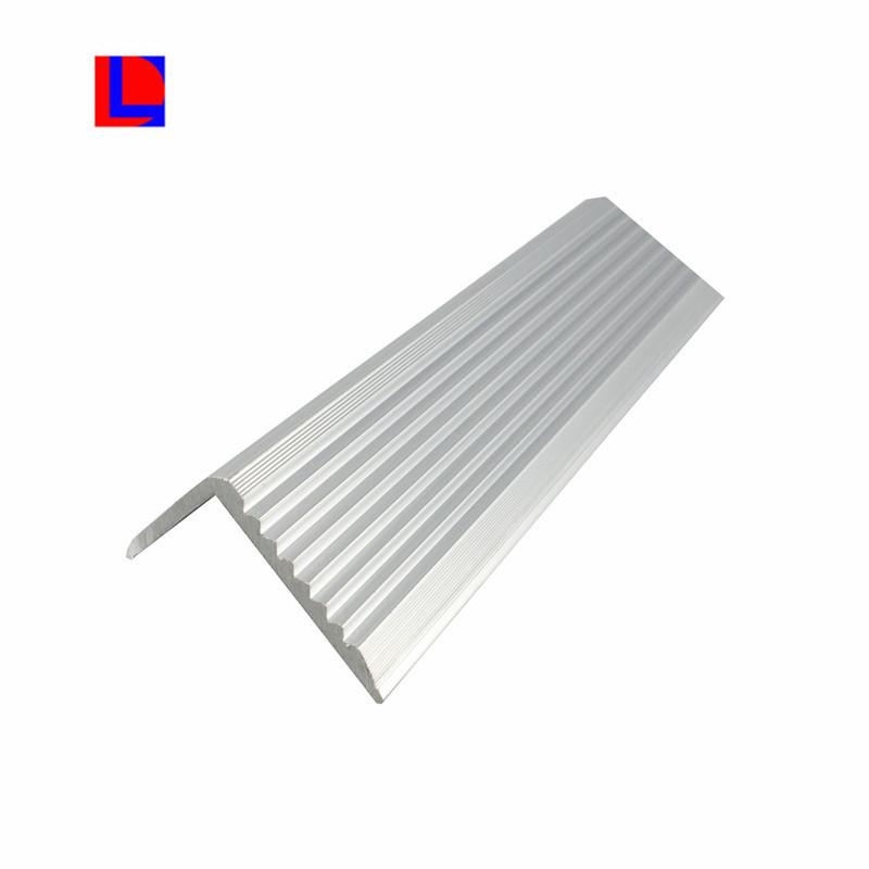 Profilo decorativo in alluminio flessibile antiscivolo