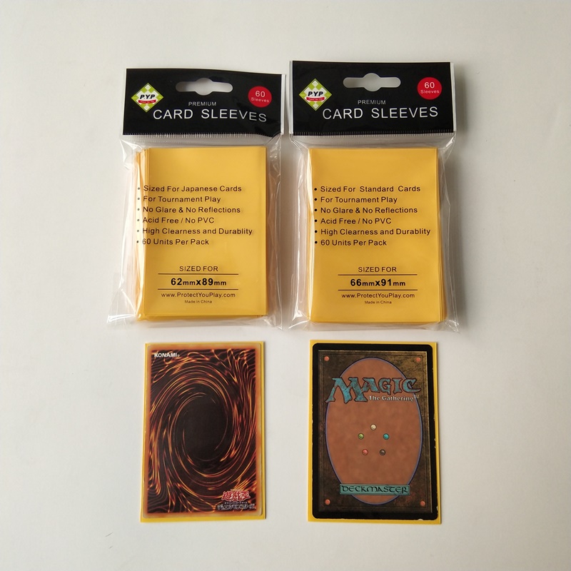 Manicotti protettivi per carte da gioco giallo solido di dimensioni giapponesi YX 62X89mm