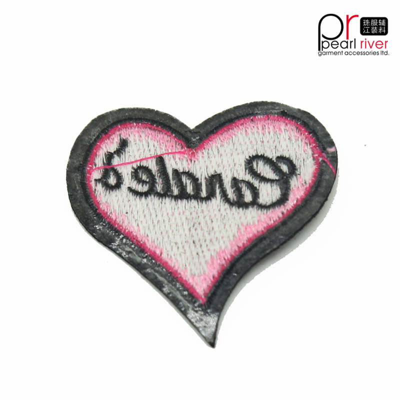 Patch di paillettes a forma di cuore