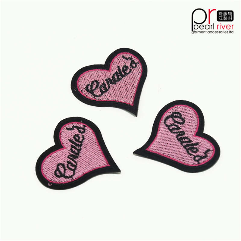 Patch di paillettes a forma di cuore