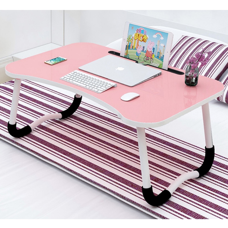 Tavolo pieghevole computer sul tuo letto