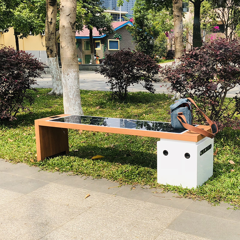 Smart Park Bench Caricabatterie wireless a energia solare