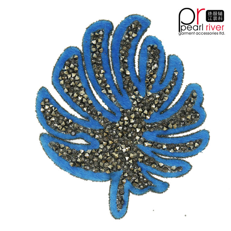 Patch in strass blu foglia con colla a trasferimento termico personalizzata