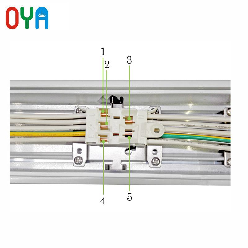 Sistema di illuminazione lineare a LED da 40W con binario portante a 5 fili