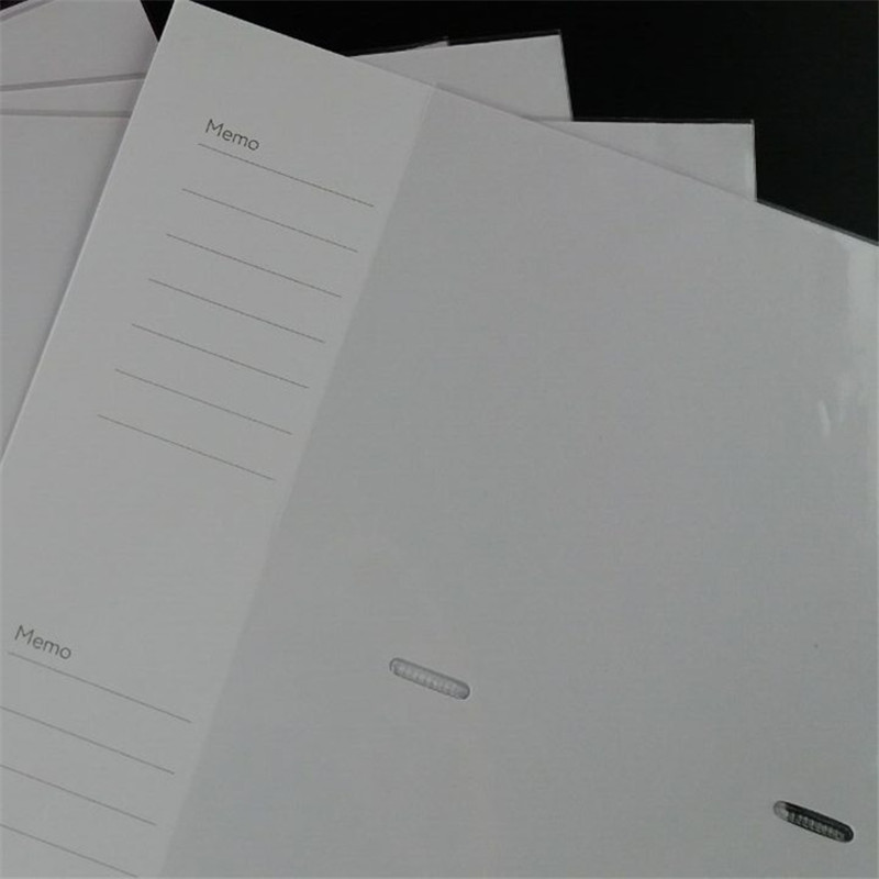 Pagine di album di foto su carta personalizzata