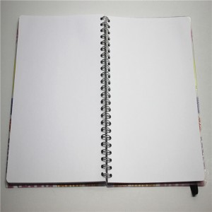 Taccuini con copertina in plastica con fascia elastica