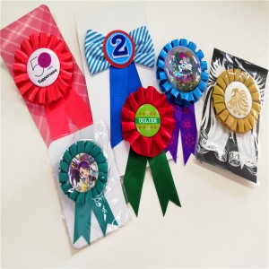 Distintivo del perno 58mm del distintivo del bottone di abitudine di stampa poco costosa all'ingrosso con la spilla di sicurezza