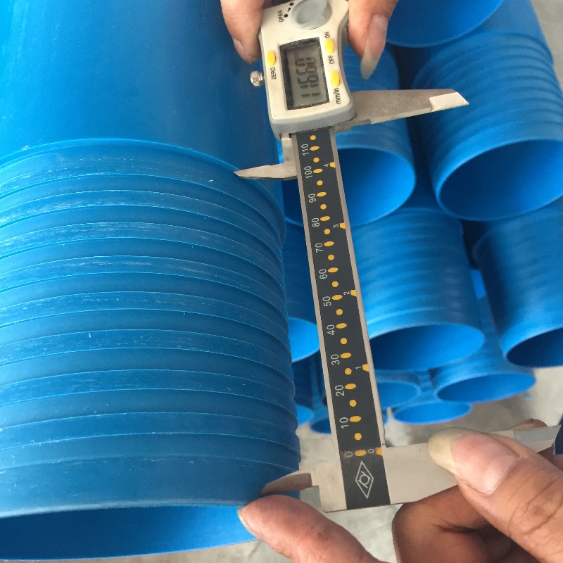 Tubo in PVC ad alta pressione colore blu per pozzo d'acqua