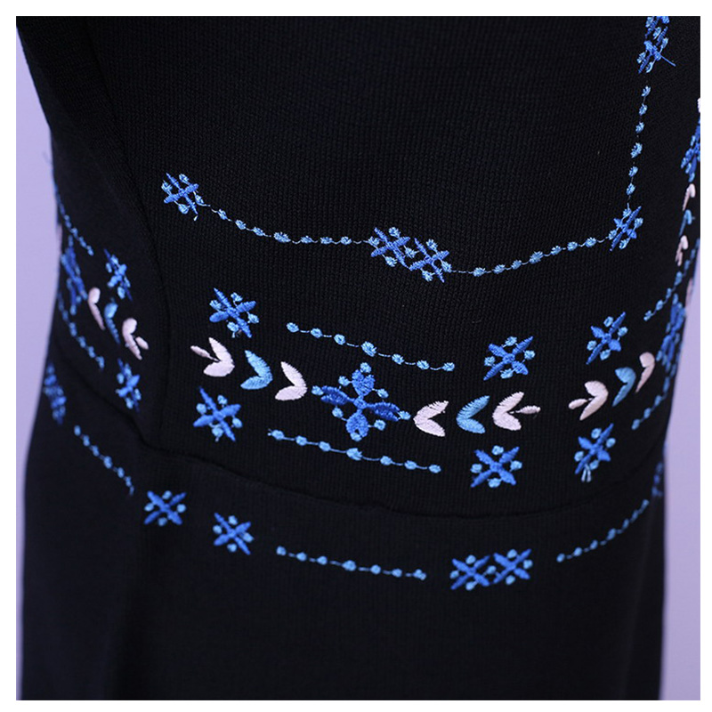 Vestito da maglione lavorato a maglia nero su misura per le signore dei diamanti del ricamo estivo