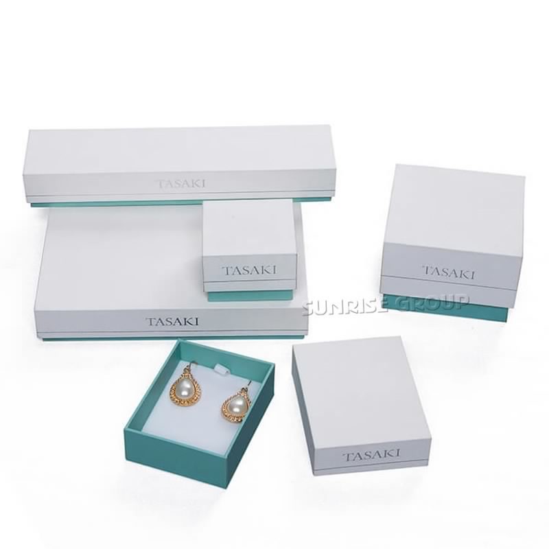 Commercio all'ingrosso di confezione regalo con braccialetto ad anello con gioielli stampati di alta qualità a buon mercato