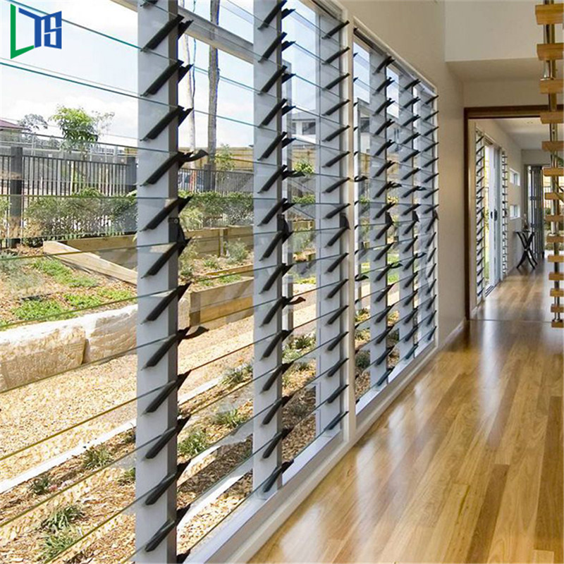Finestra di alluminio regolabile Louver Finestra di piccole finestre per bagno Finestra di vetro standard australiano feritoie