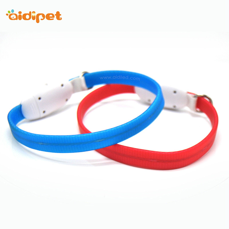 Collare di ricarica USB impermeabile con collare per cani in silicone