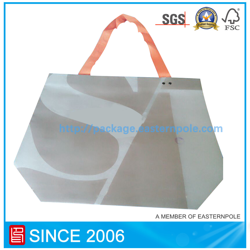 Shopping bag di marca di fascia alta con design personalizzato