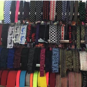 Fasce elastiche morbide dal design speciale per i vestiti