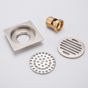 Separatore di scarico a pavimento per doccia