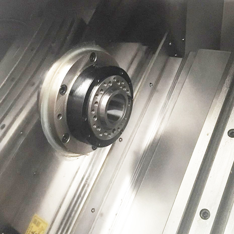 Vendita calda del tornio di CNC dello strumento della banda del letto inclinato al mercato della Turchia