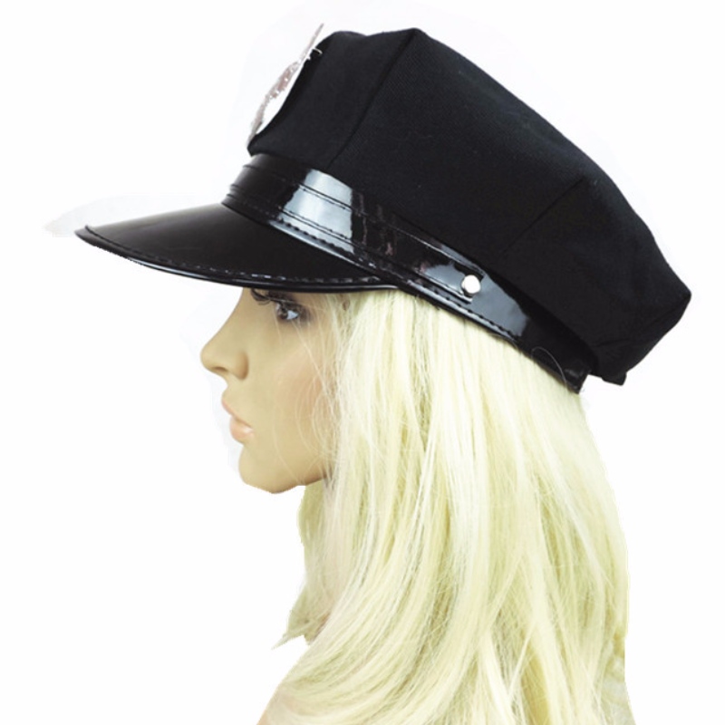 I produttori vendono cappelli ottagonali neri, cappelli con stemmi, cappellini della polizia, cappelli da gioco per feste di Halloween personalizzati