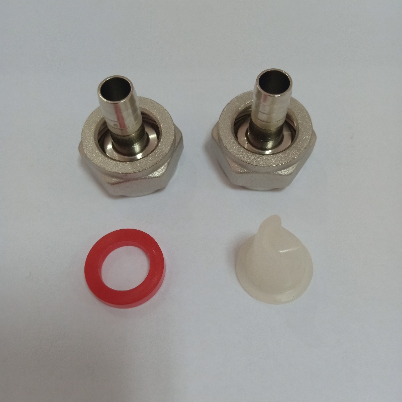 Nipplo in metallo per attacco fusti con G5 / 8 