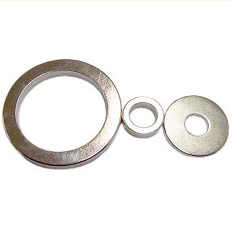 Magnete al neodimio permanente a forma di anello in porcellana