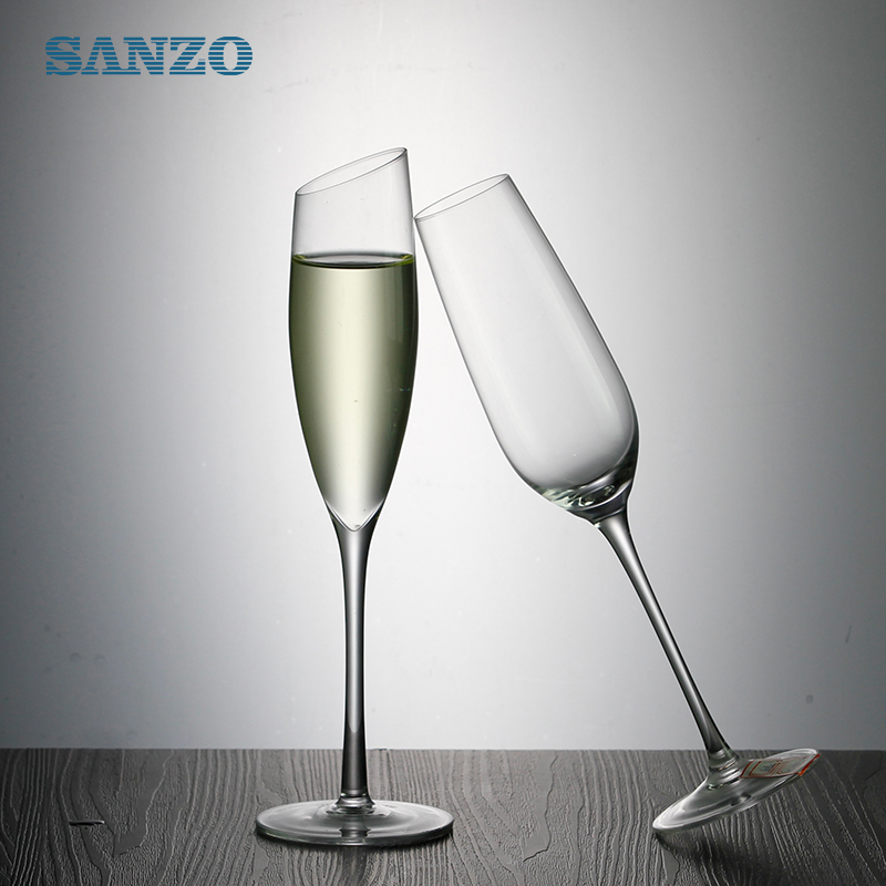 Vetro di champagne colorato di vendita caldo promozionale di vetro fatto a mano su misura della tazza di champagne della Boemia di Champagne della Boemia di SANZO