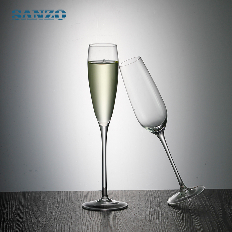 Flute di champagne in vetro soffiato SANZO su misura Bicchieri di champagne in plastica realizzati a mano