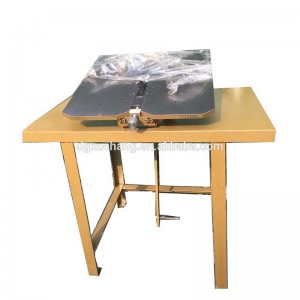 piegatrice manuale per scarpe che realizza matrici per taglio di fili d'acciaio