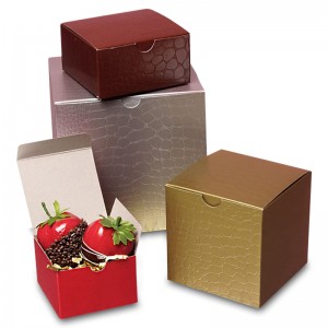 Bauletto colorato in alligatore goffrato