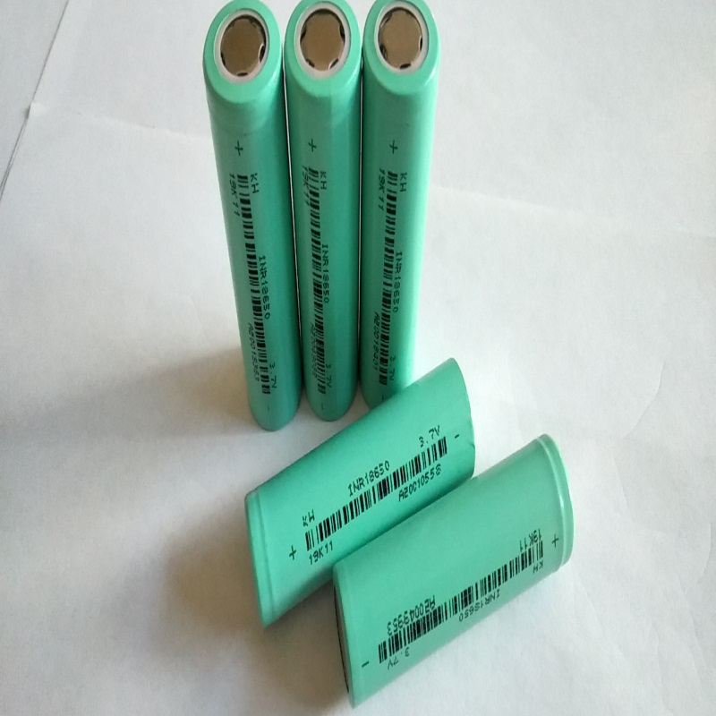 18650 Batteria agli ioni di litio 2000mAh 3,7V