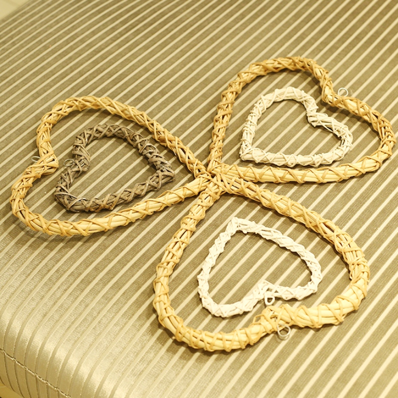 Willow Woven Artwork a forma di cuore