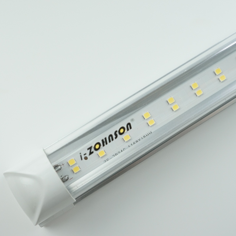 Apparecchio a LED integrato piatto T8 a doppia fila