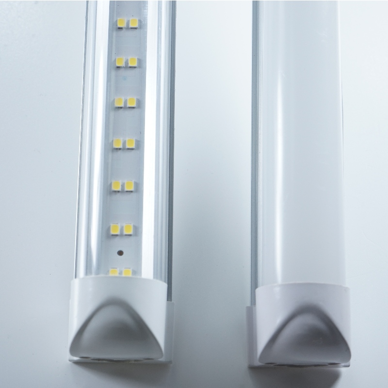 Apparecchio a LED integrato piatto T8 a doppia fila