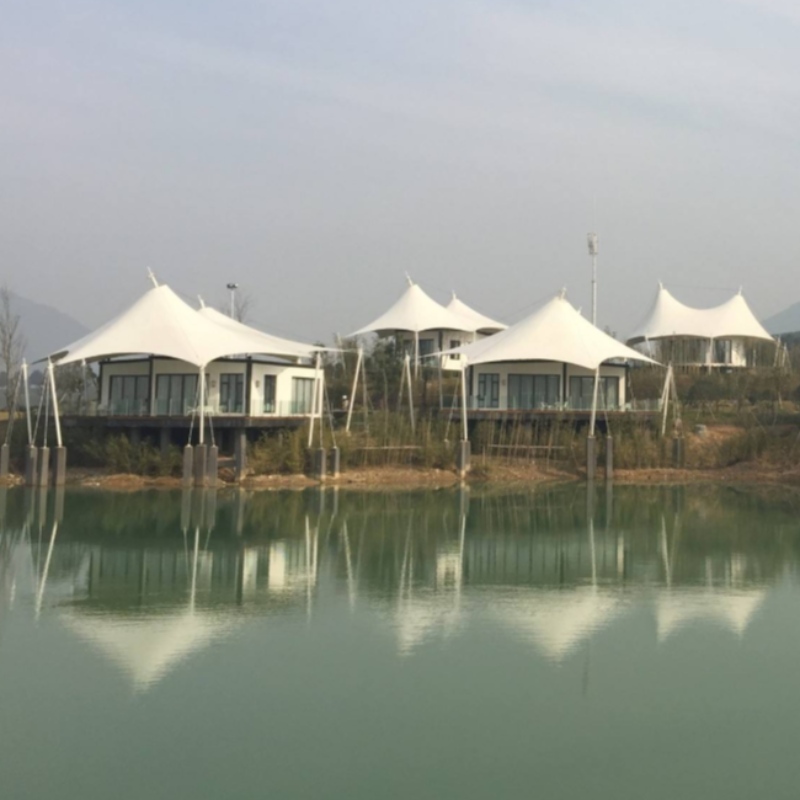 Resort prefabbricato di lusso della tenda dell'hotel della tenda di Glamping della Cina delle case di 2 persone con il bagno e la decorazione interna