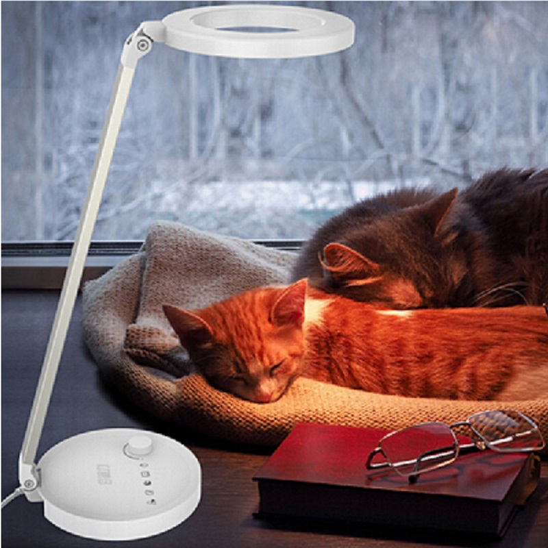 Lampada da scrivania a led con controllo tattile scorciatoia da fabbrica China 688s