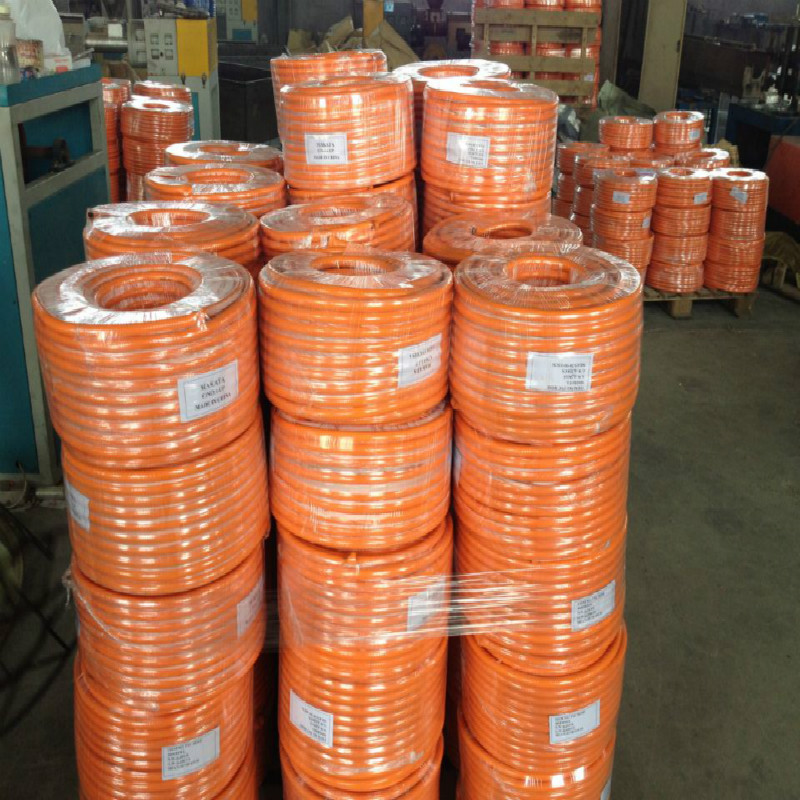 Tubo per gas giallo ad alta pressione in PVC